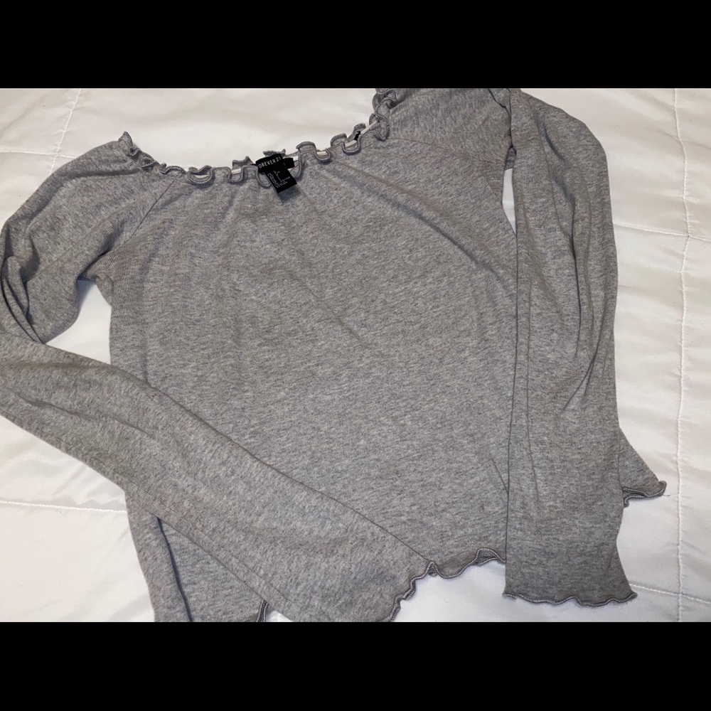 Frilly Longsleeve Top